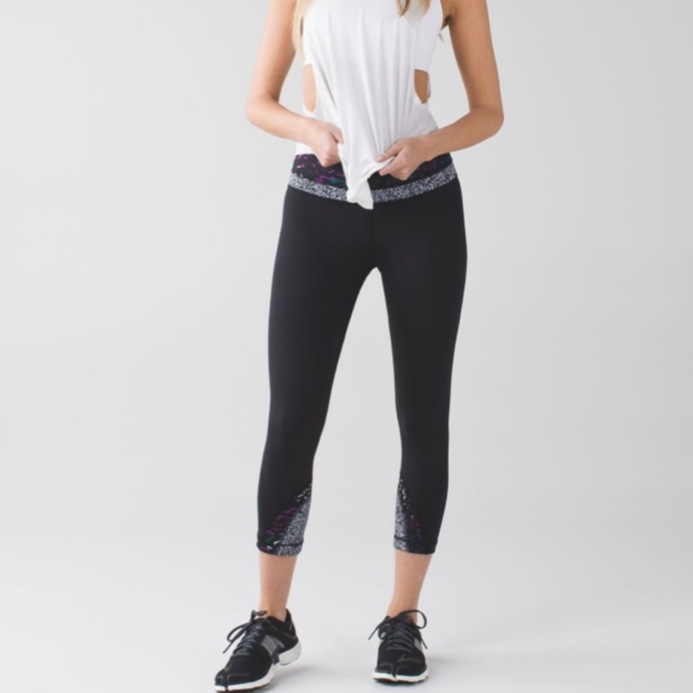 Lululemon Run: Inspire Crop II (Mesh) Biggie Fleur Sombre Caspian Blue